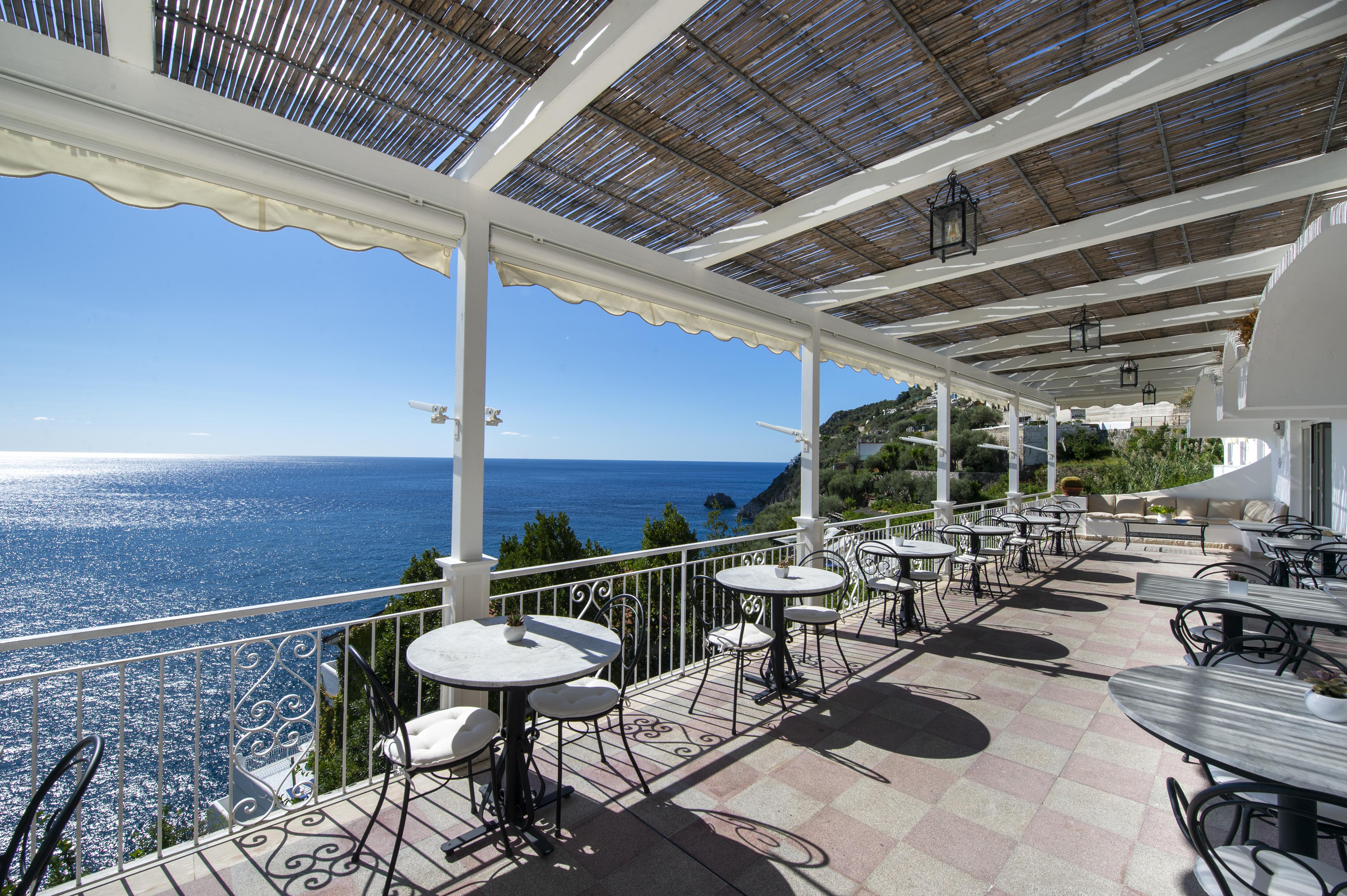 Maresca Hotel Praiano Exterior photo