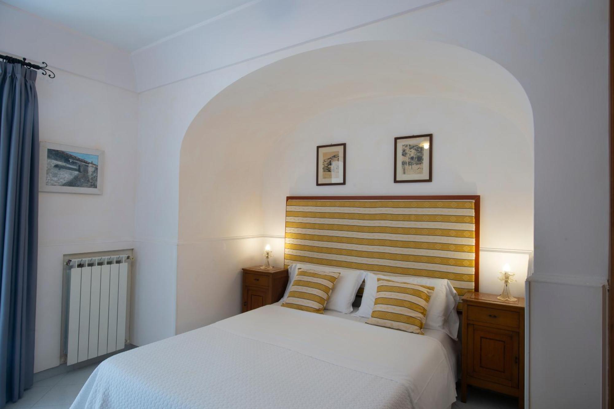 Maresca Hotel Praiano Room photo